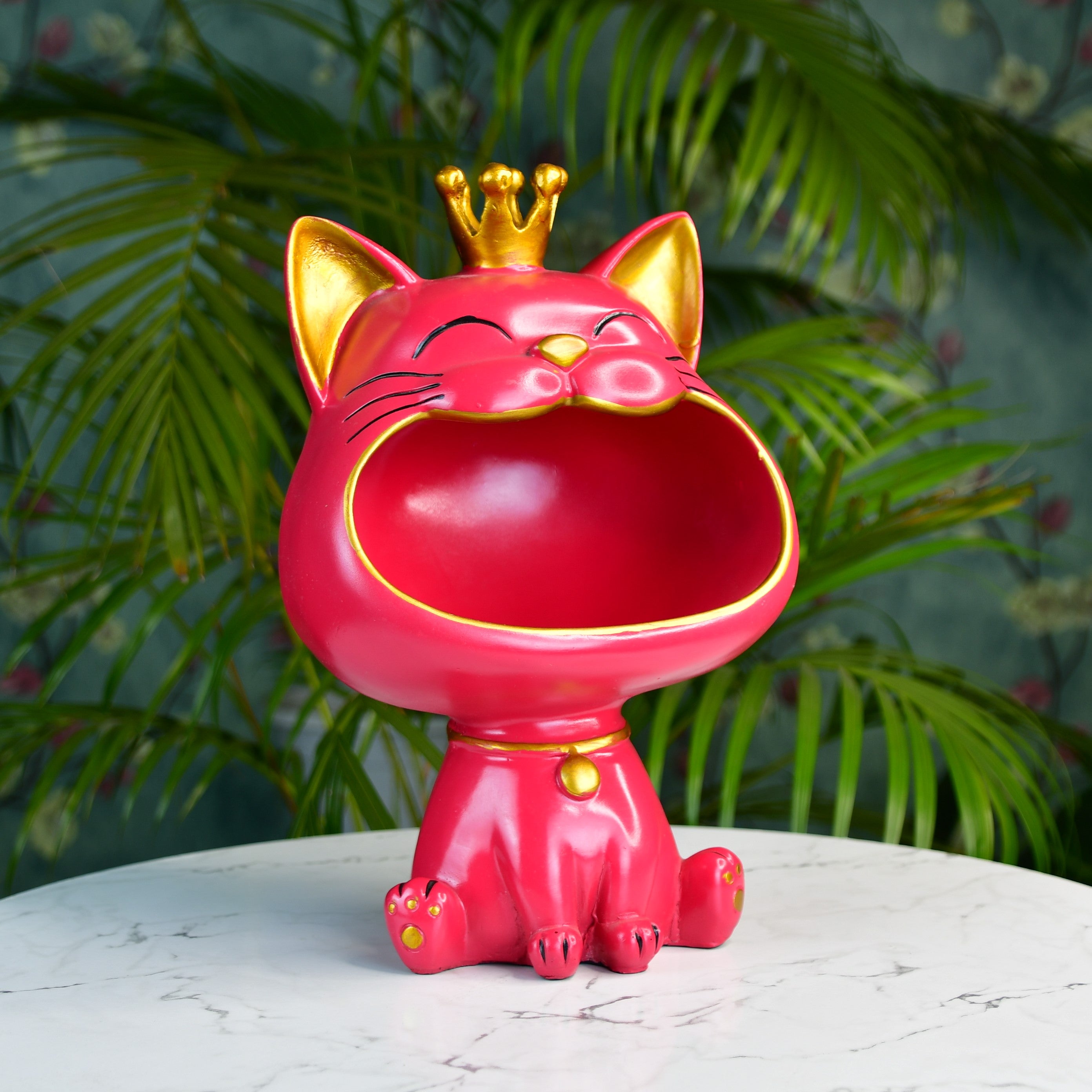 Mayii Moulded Resin Cat Holder