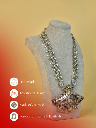 Mayii German Silver Necklace: Triangular Flower Design