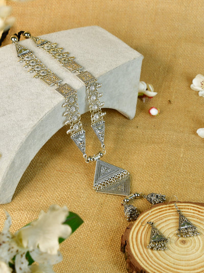 Mayii Handcrafted German Silver Rhombus Pendant with Dzi Beads