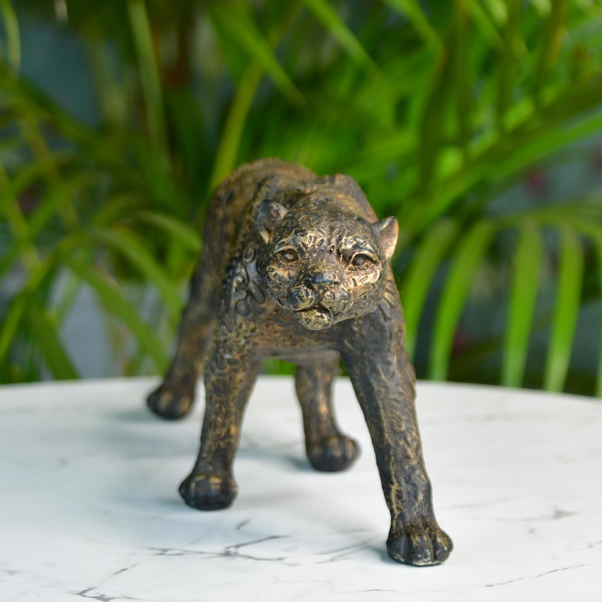 Mayii Resin Panther Decor