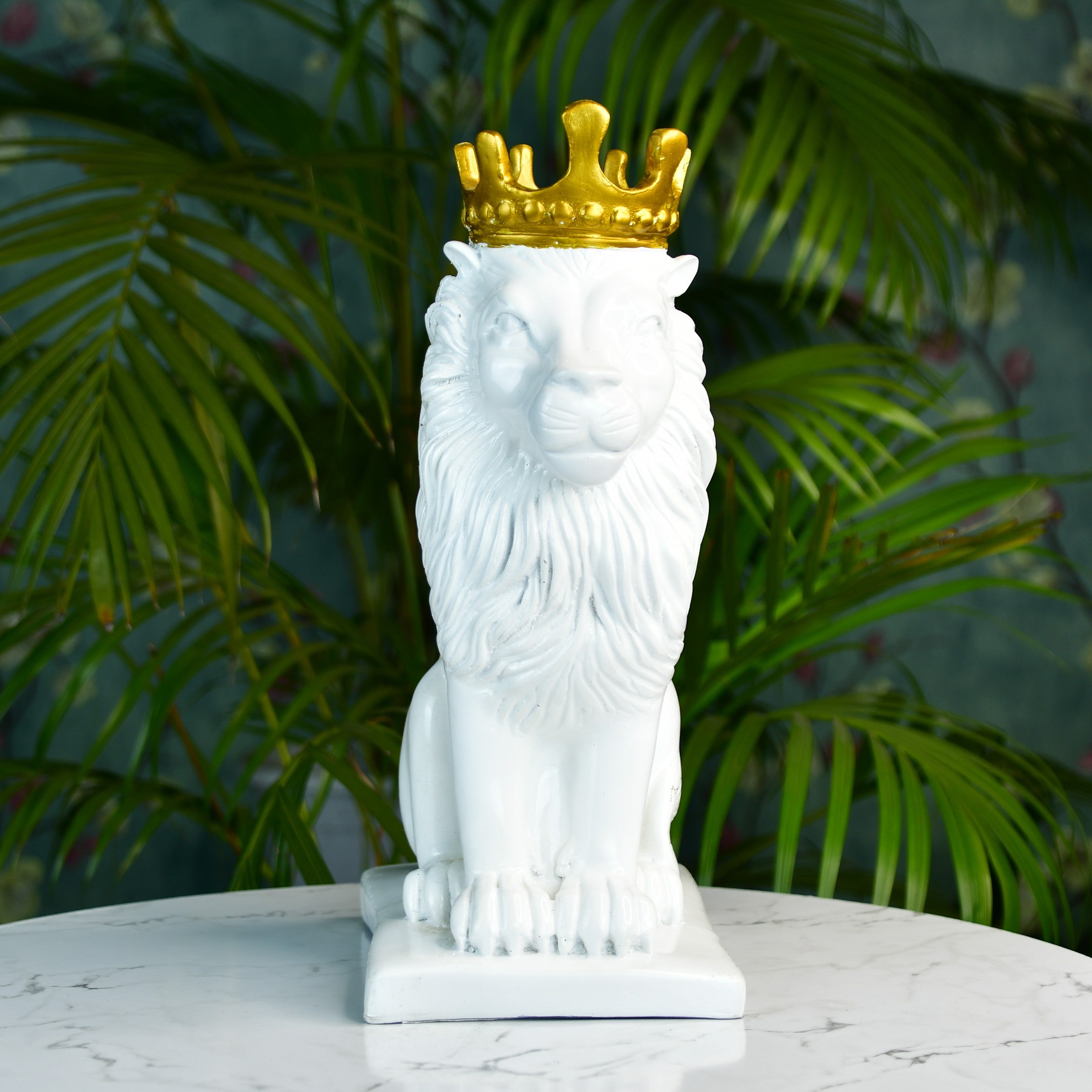 Mayii White Lion Showpiece