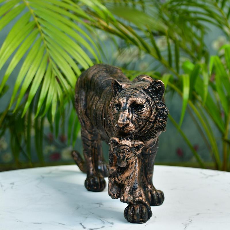 Mayii Resin Tiger Decor