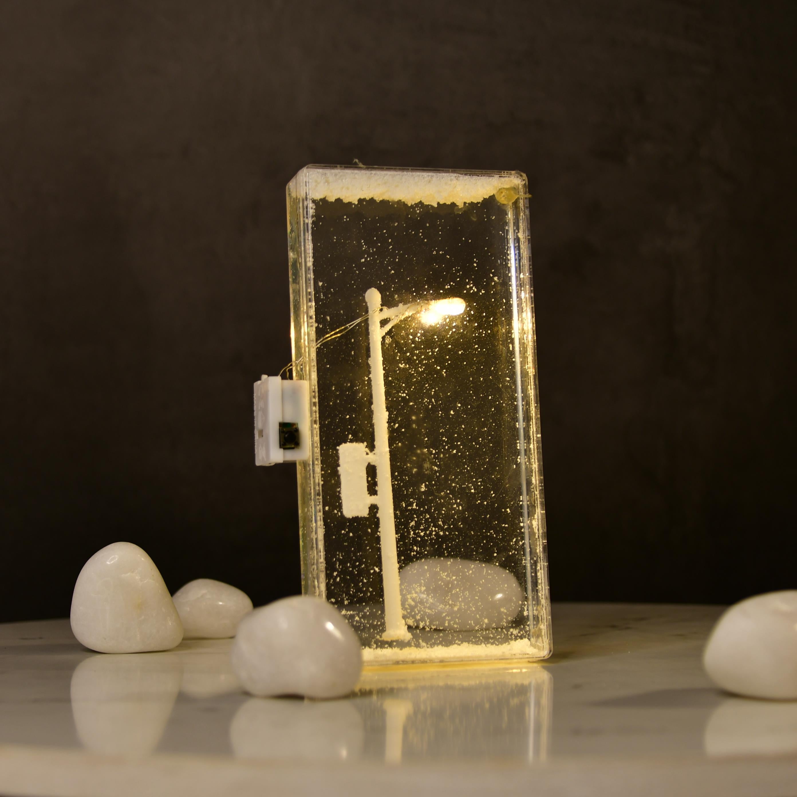 Mayii DIY Street Lamp Showcase Snowy Glow - Mayii