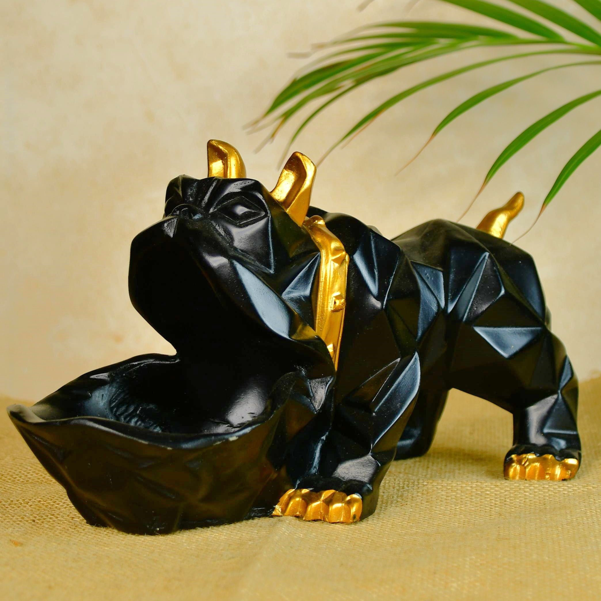 Mayii Moulded Resin Doggy Pint Holder