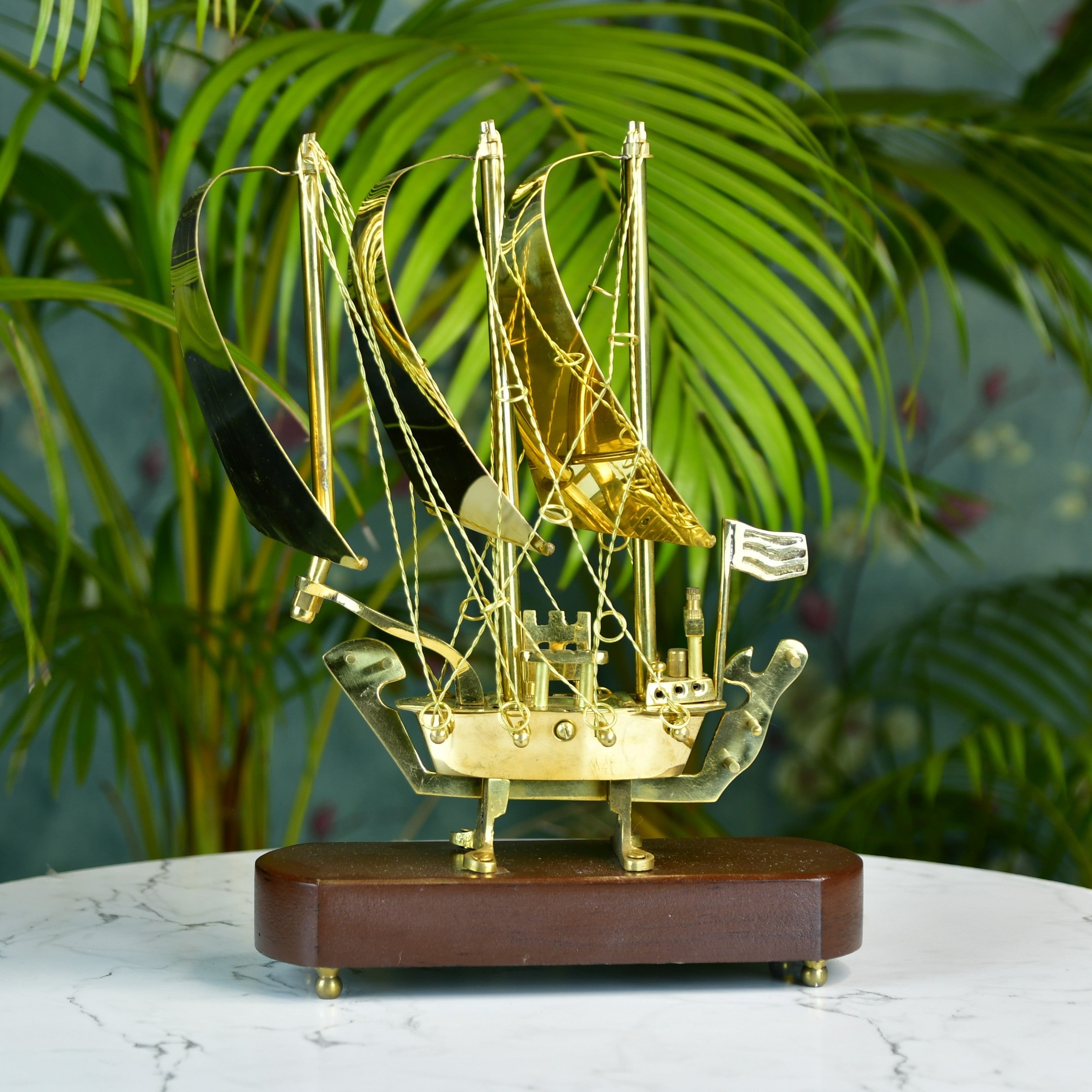 MAYII brass ship decor table top with detailed sails and wooden base for home decoration