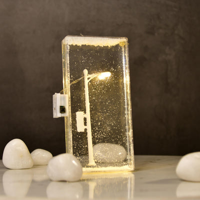 Mayii DIY Street Lamp Showcase Snowy Glow