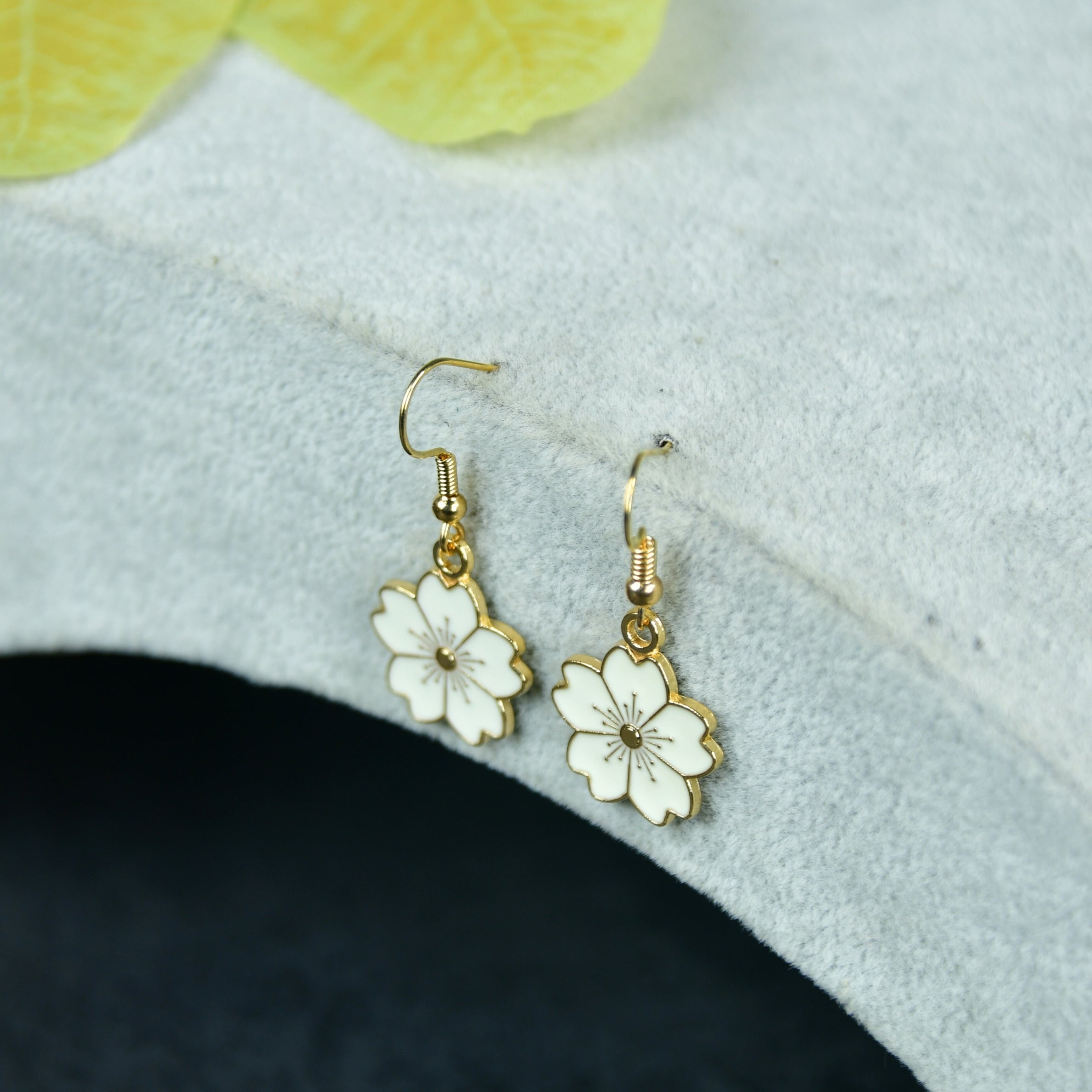 MAYII Floral White Gold Stainless Steel Earrings - One Size - Mayii - Mayii