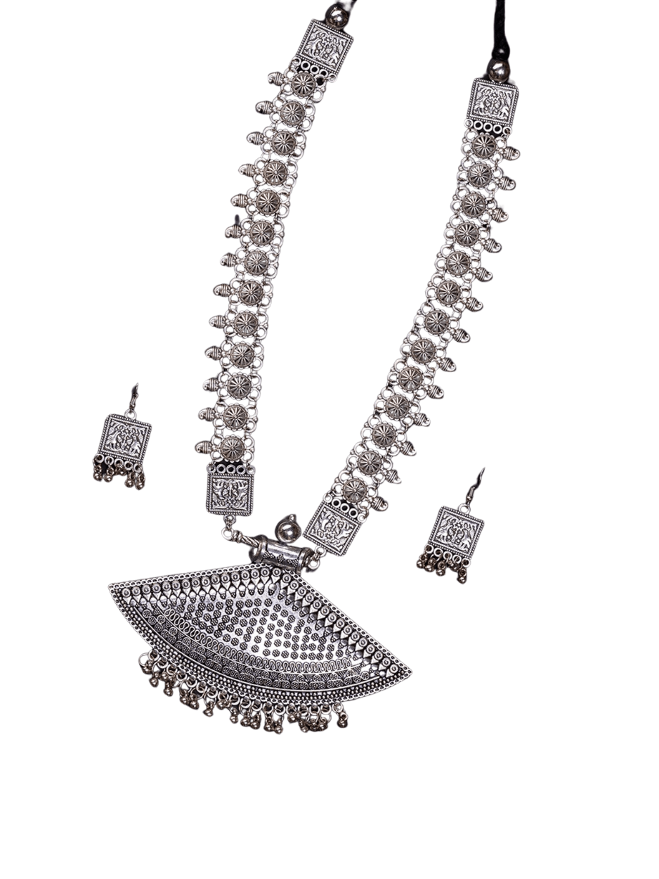 Mayii German Silver Necklace: Triangular Flower Design - Mayii - Mayii
