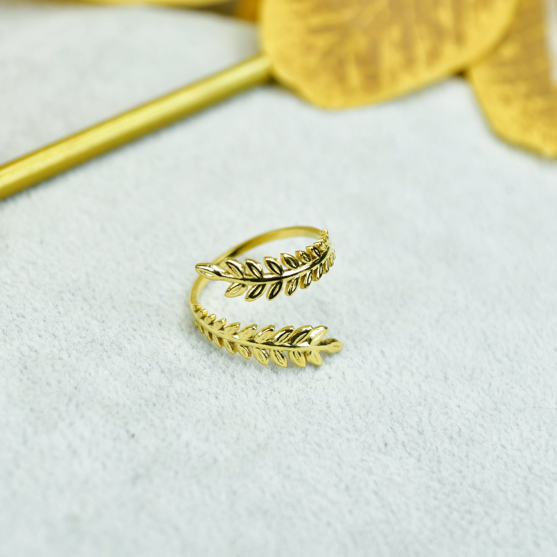 MAYII - Gold Petal Line Ring Stainless Steel - One Size - Mayii - Mayii
