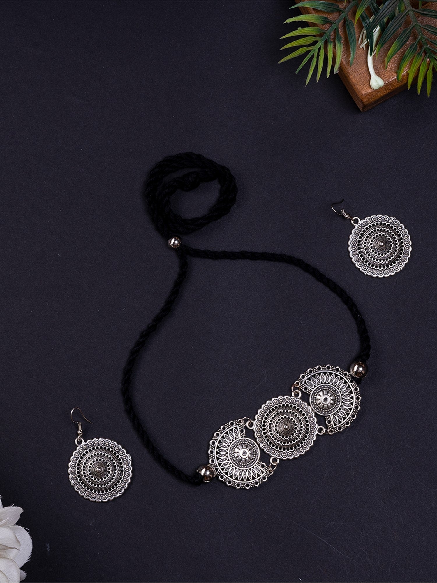 Mayii Handcrafted German Silver Choker: Triple Floral Design - Mayii - Mayii