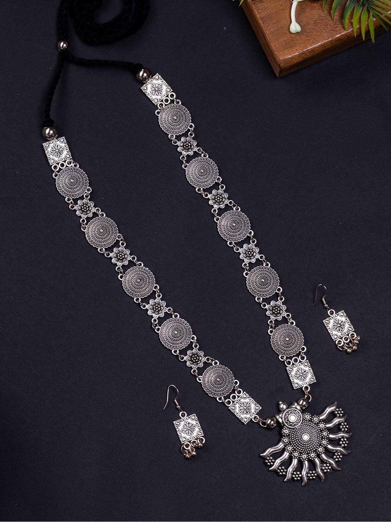 Mayii Handcrafted German Silver Necklace: Sun with Ten Rays - Mayii - Mayii