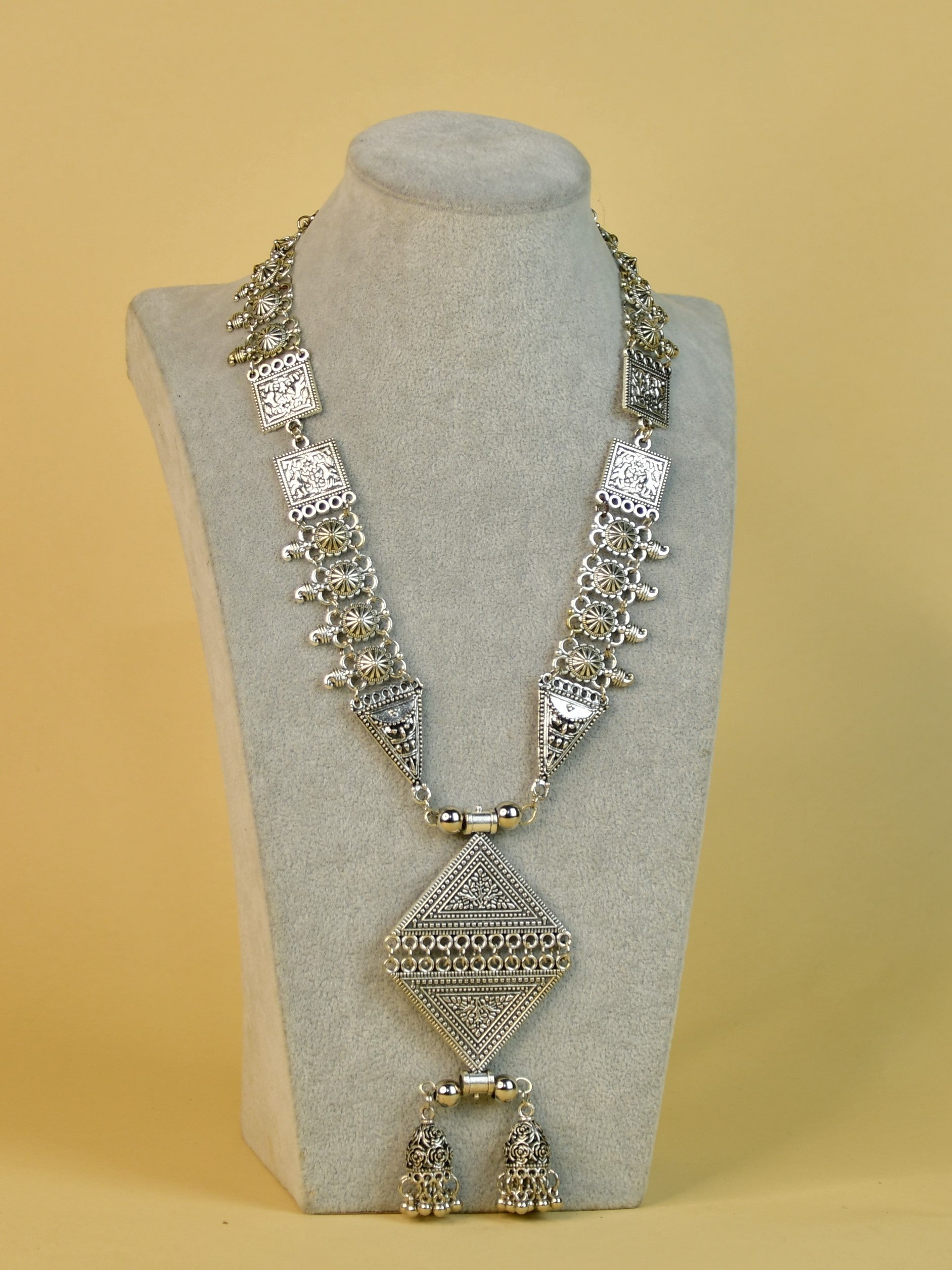 Mayii Handcrafted German Silver Rhombus Pendant with Dzi Beads - Mayii - Mayii