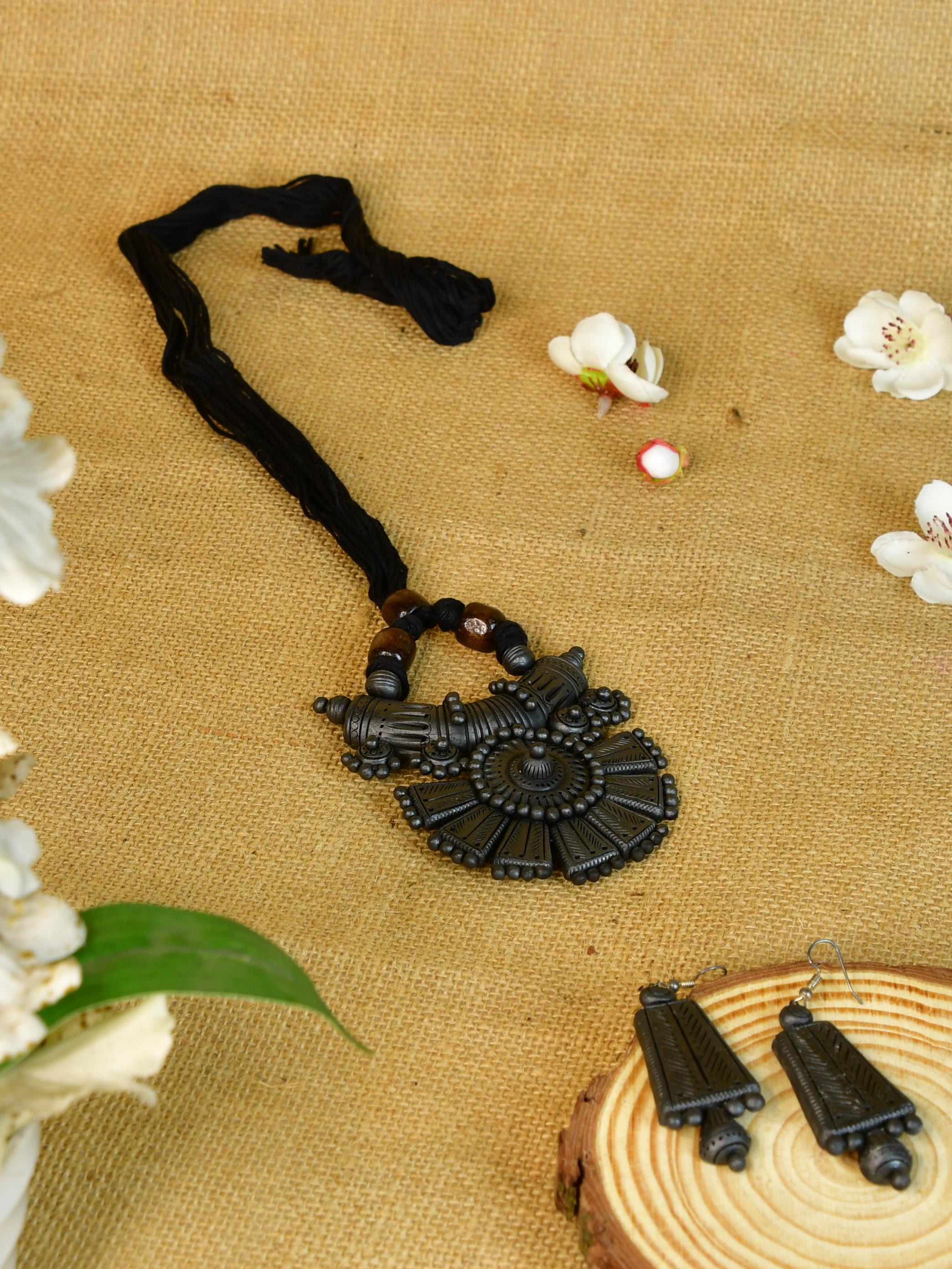 Mayii Handcrafted Terracotta Necklace: Crescent with Petal Design - Mayii - Mayii